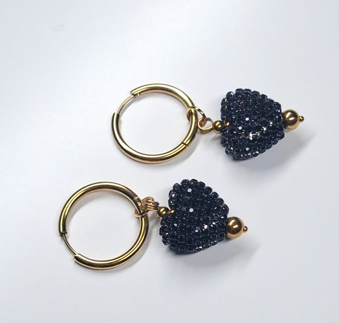 black heart goud oorbellen black heart goud oorbellen