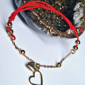 rode hartjes armband goud grand jewellery pm Rode hartjes armband met goudkleurige RVS details