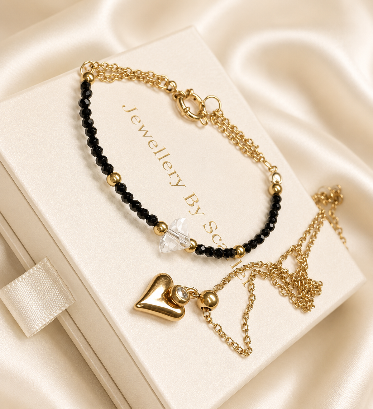 talis love spark gold filled sieradenset grand jewellery pm Talis & Love Spark Gold-Filled sieradenset met hartjesketting en armband met zwarte toermalijn