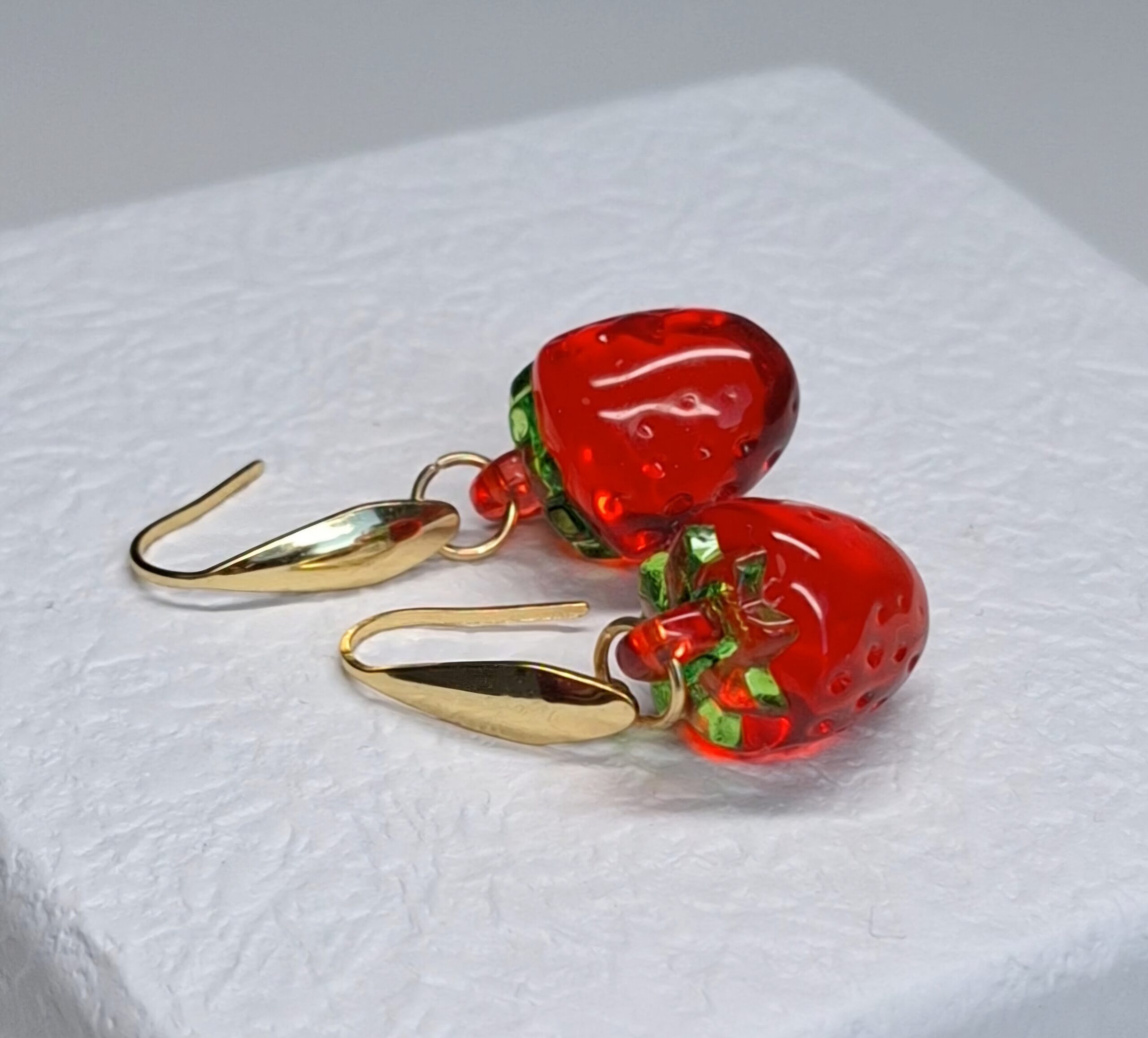 luxury strawberry oorbellen luxury strawberry oorbellen